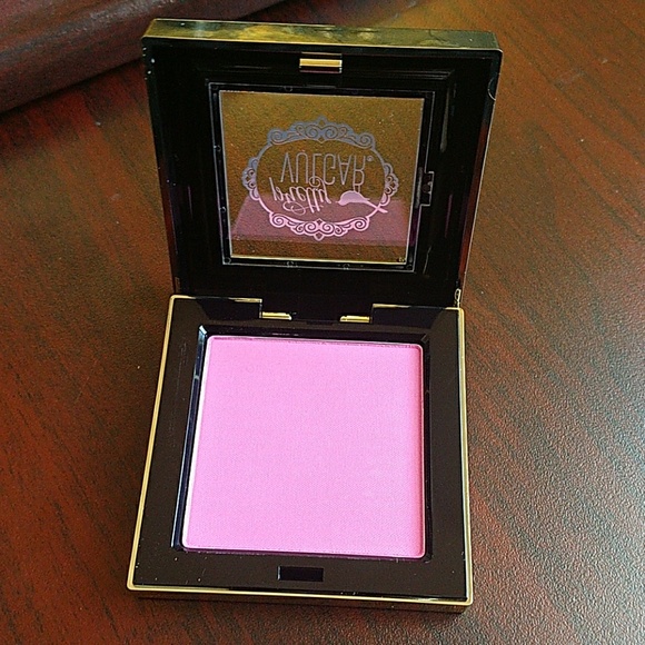 Makeup Bundle - Picture 2 of 7